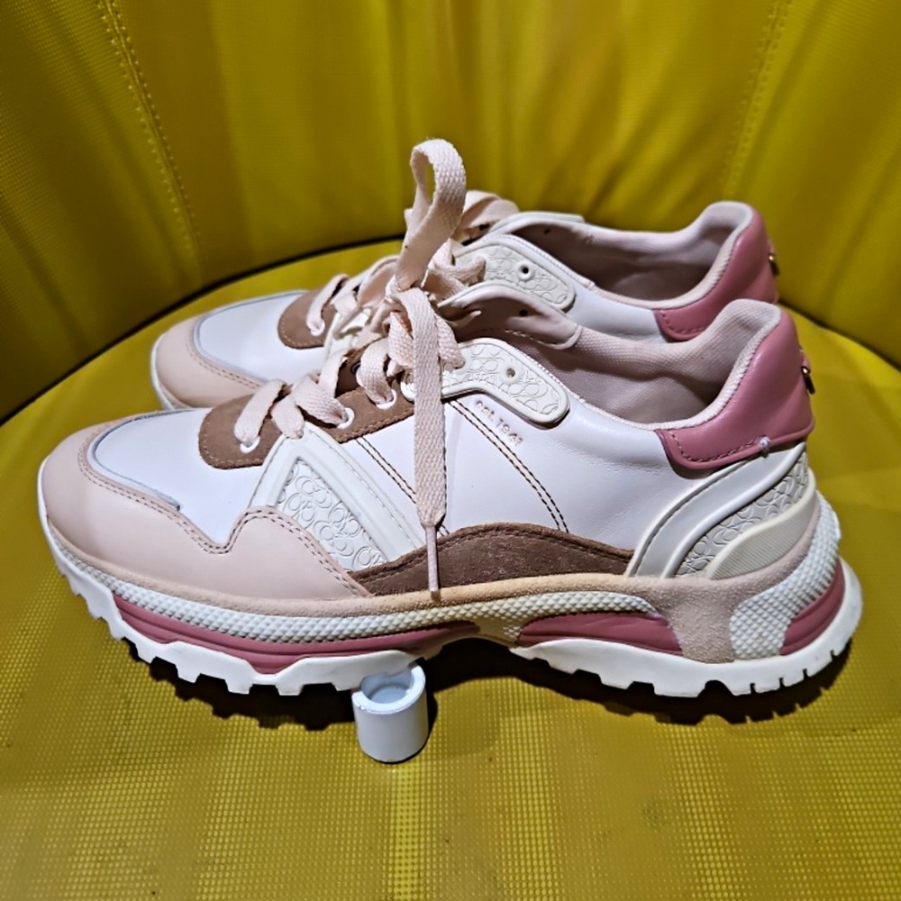 Coach women's Pink/White Leather Low Top Lace Up Sneakers US 9